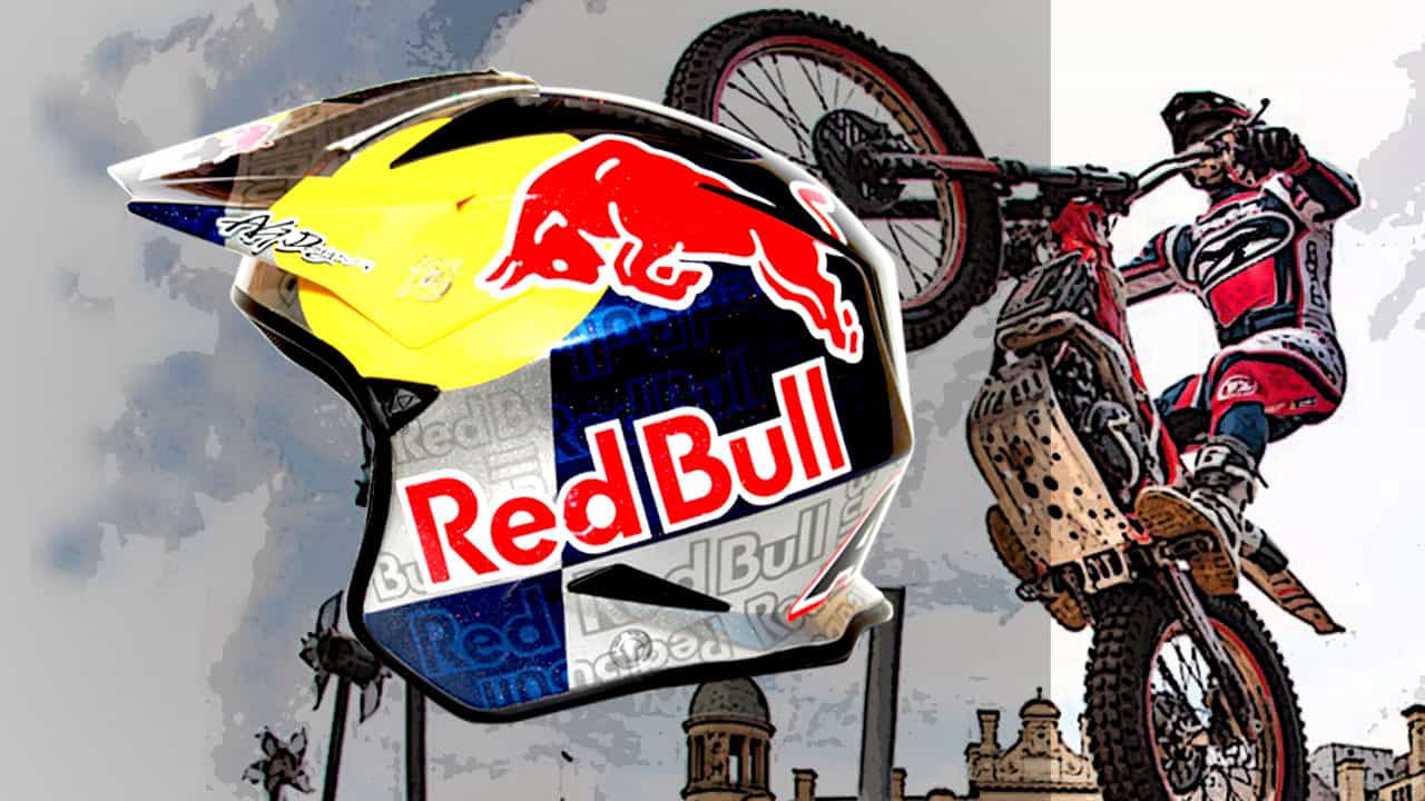 Casco Red Bull